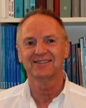 Dr. Manfred Becker